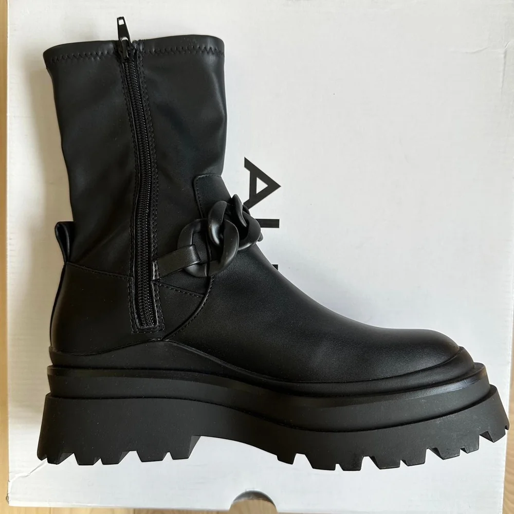 ALDO Grandiose Boots – Sleek Black Platform with Chain Detail - Picture 8 of 8